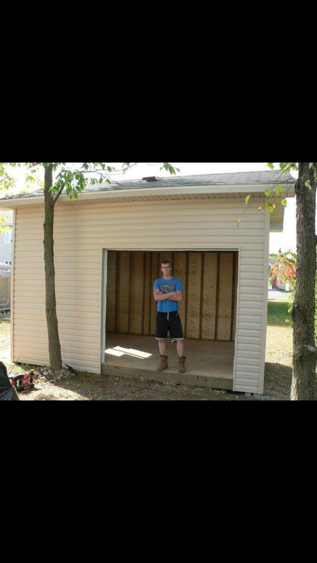 Finish or rough carpenter.